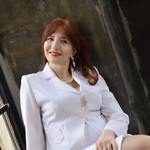 Nina, 64