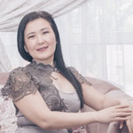 laura, 47