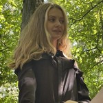 Yana, 22 (1 , 0 )
