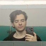 Alex, 23 (1 , 0 )