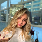 Evelina, 22